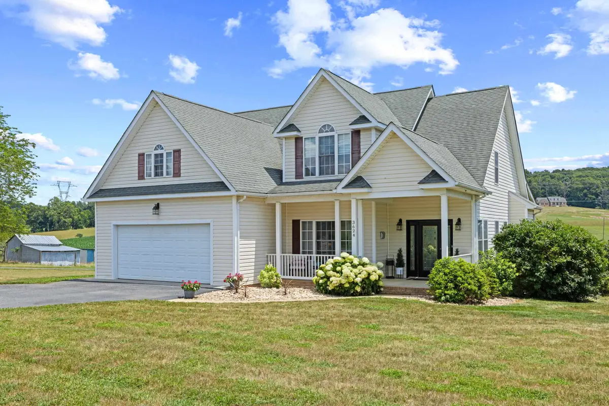 3624 Old Greenville Rd, Staunton, VA 24401 - #1