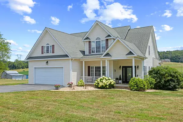 3624 Old Greenville Rd, Staunton, VA 24401