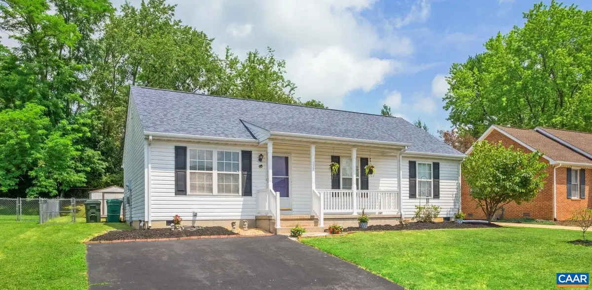 537 Edwardian Ln, Waynesboro, VA 22980 - #1