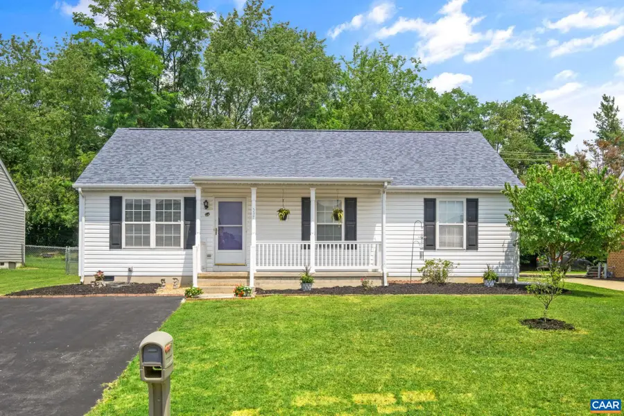 537 Edwardian Ln, Waynesboro, VA 22980 - #2