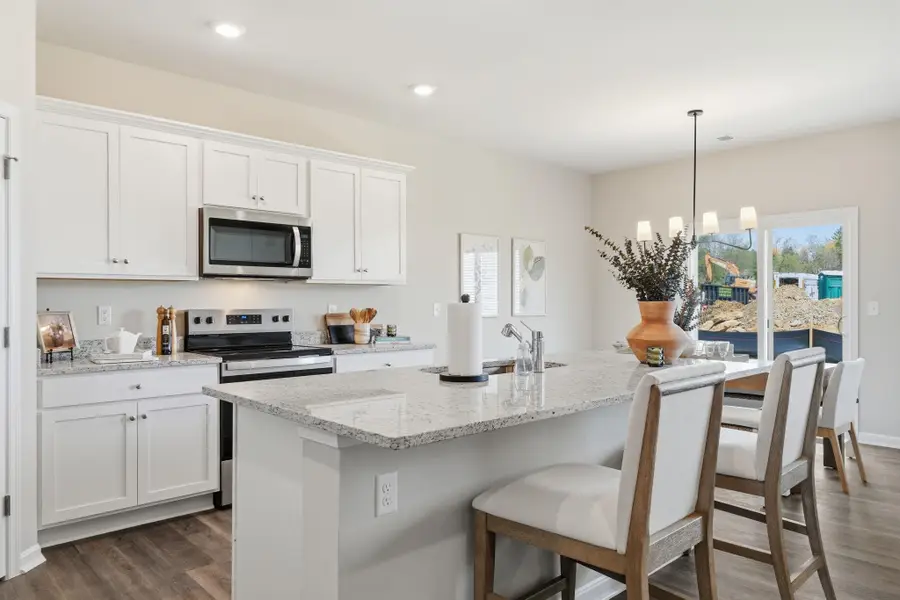 503 Stonewall Jackson Blvd, Staunton, VA 24401 - #3