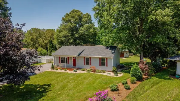 503 Riverside Dr E, Bridgewater, VA 22812