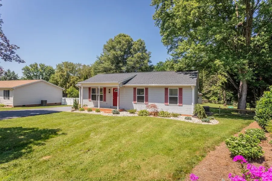 503 Riverside Dr E, Bridgewater, VA 22812 - #2