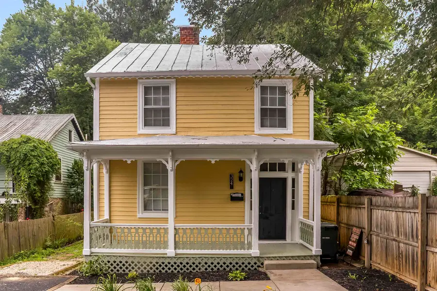 324 Green St, Staunton, VA 24401 - #2