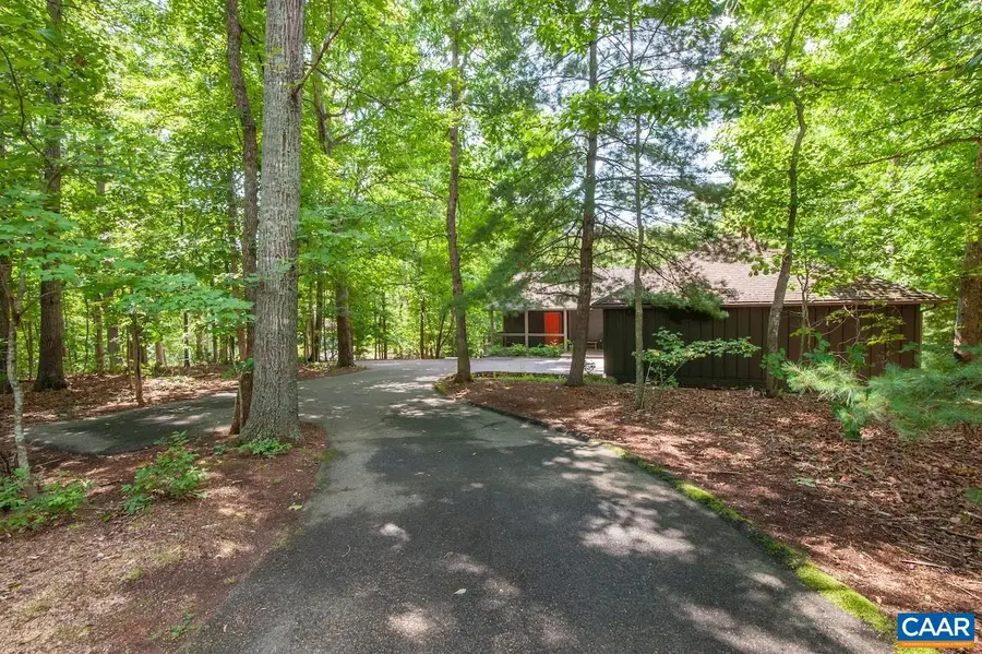 396 Hidden Creek Rd, Nellysford, VA 22958 - #2