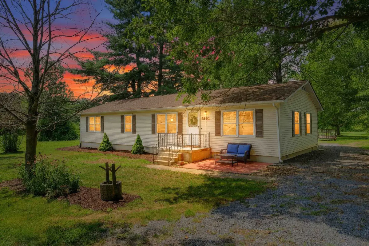 2882 East Side Hwy, Crimora, VA 24431 - #1