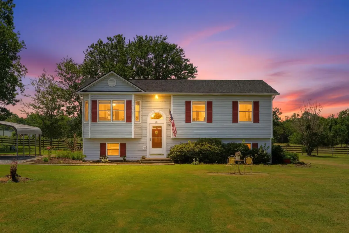 201 Stull Run Ln, Grottoes, VA 24441 - #1