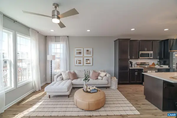 116 Oakshire Ct, Waynesboro, VA 22980