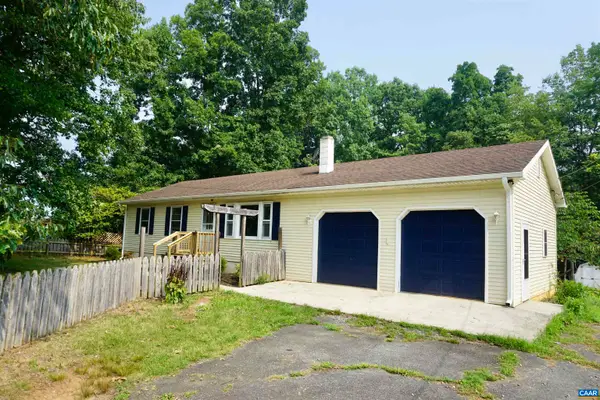 112 Pines Ln, Shipman, VA 22971