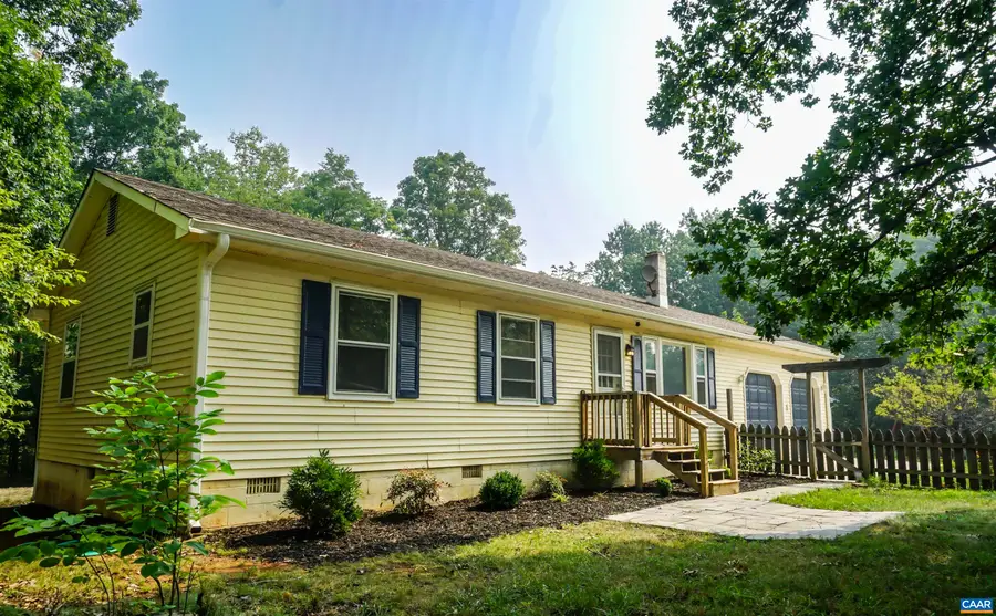 112 Pines Ln, Shipman, VA 22971 - #3