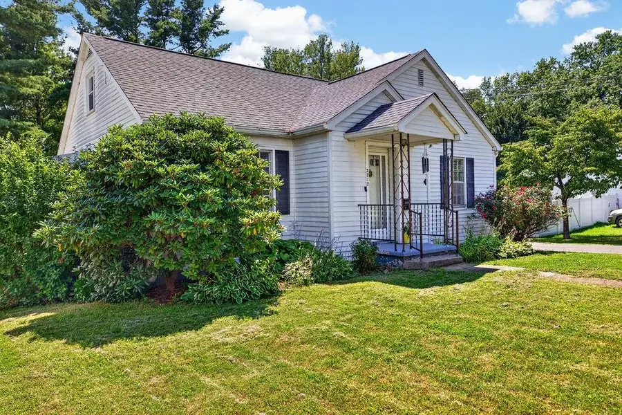 2212 Mt Vernon St, Waynesboro, VA 22980 - #3