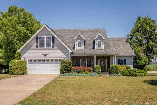 242 Kensington Dr, Elkton, VA 22827