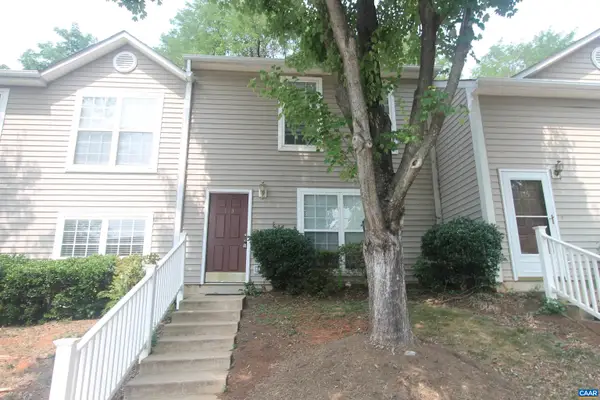 113 Waterbury Ct, Charlottesville, VA 22902