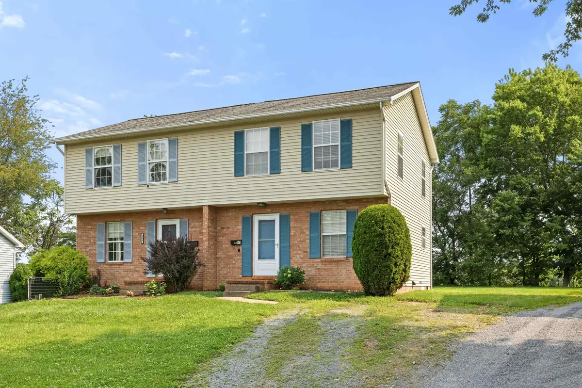 921 Northfield Ct, Harrisonburg, VA 22802 - #1