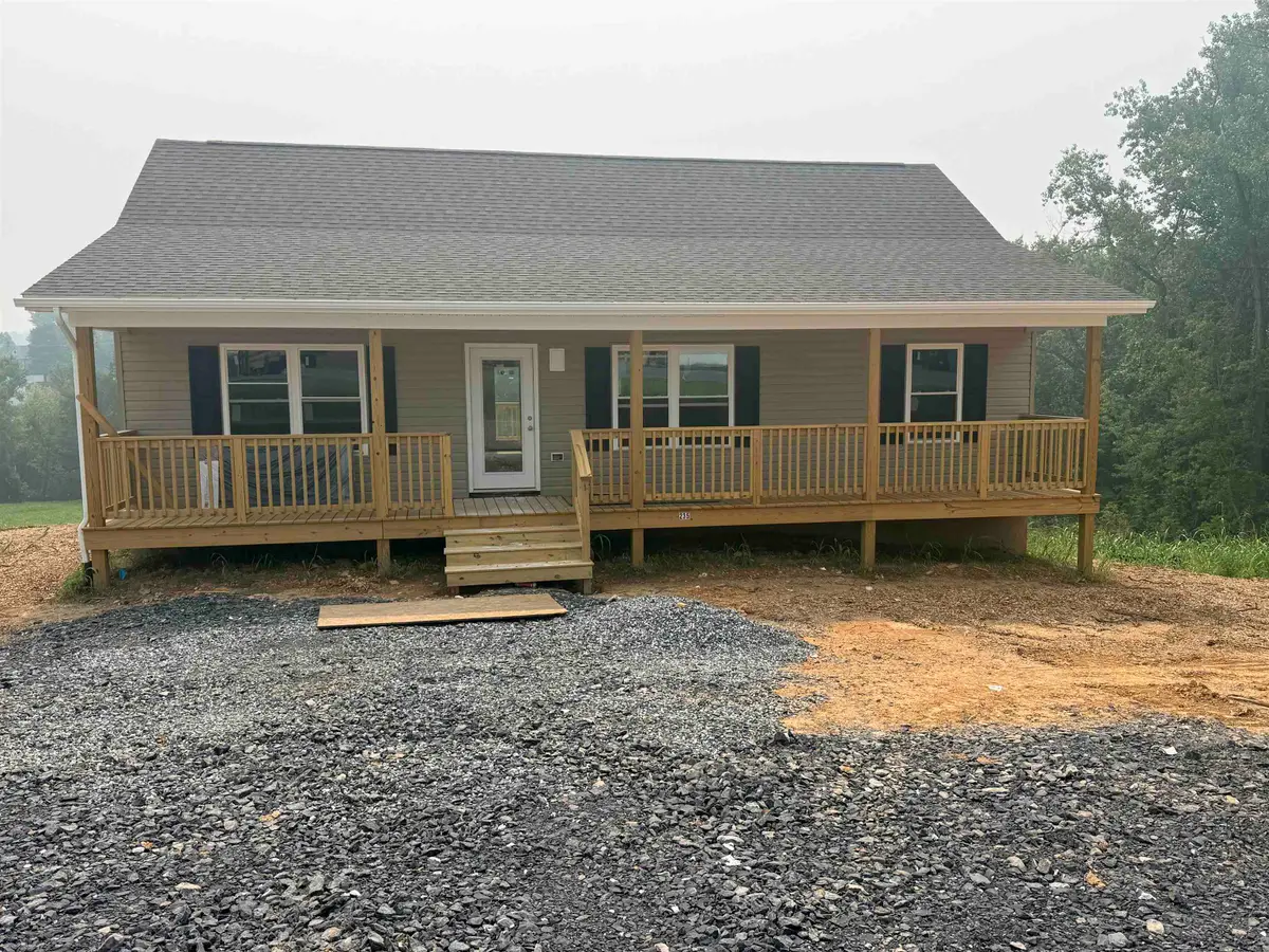 235 Holly Hill St, Broadway, VA 22815 - #1
