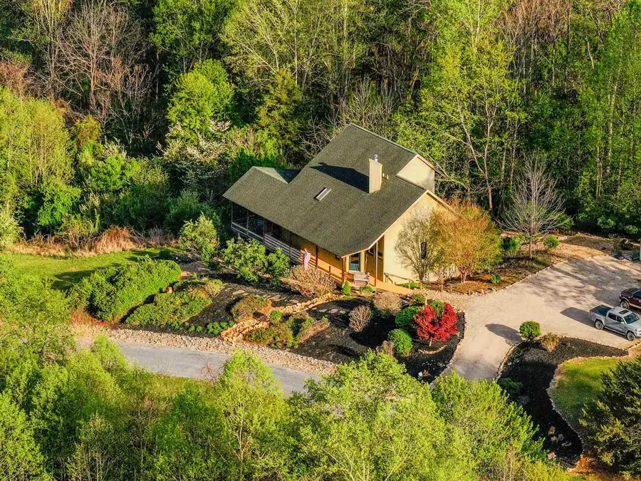 40 Monte Carlo Dr, Lexington, VA 24450 - #3