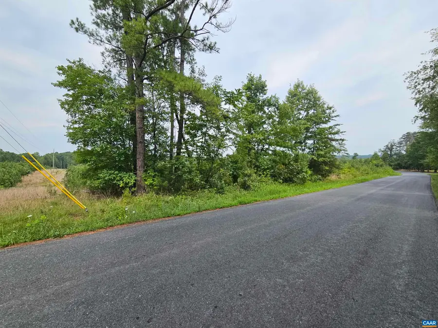 4 Ac Penlan Rd, Arvonia, VA 23004 - #3