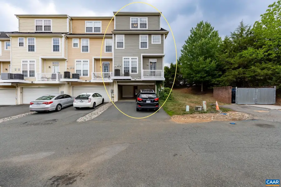 321 Rolkin Rd, Charlottesville, VA 22911 - #2