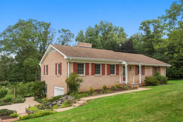 206 Belmont Dr, Rockingham, VA 22801