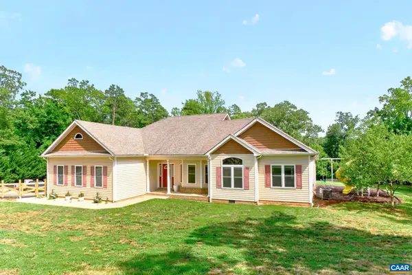 1558 Ridgeway Dr, Barboursville, VA 22923