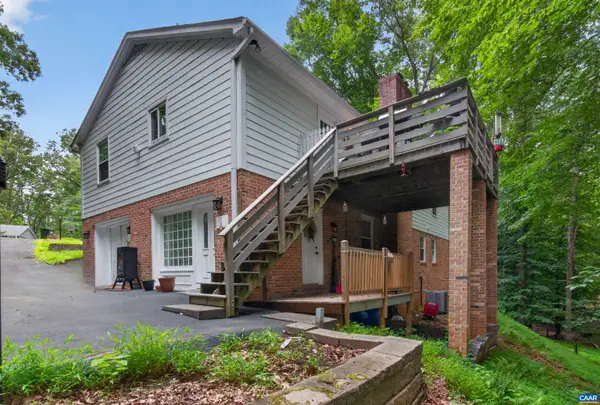 310 Crestfield Ct, Charlottesville, VA 22911
