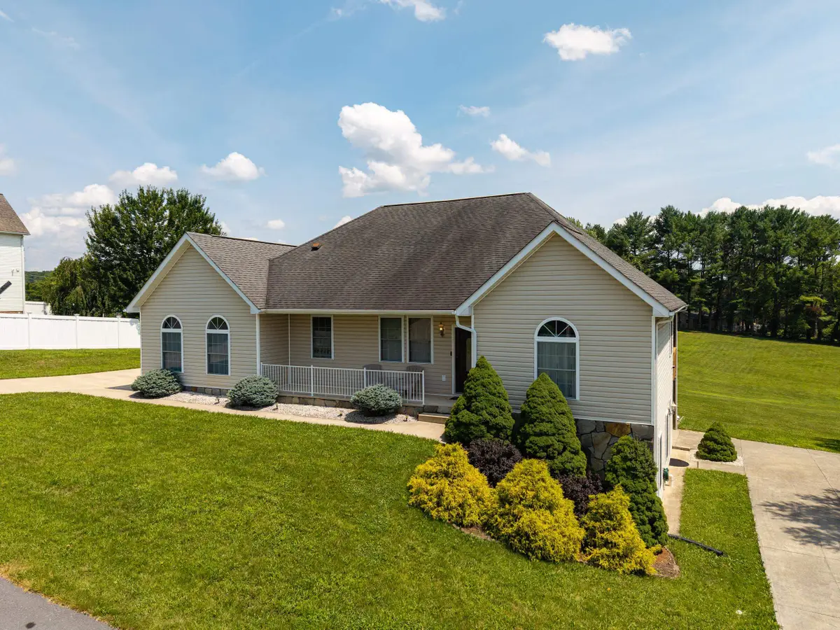 1655 Briarcrest Dr, Massanetta Springs, VA 22801 - #1