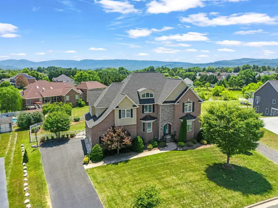 2420 Village Dr, Waynesboro, VA 22980 - #3