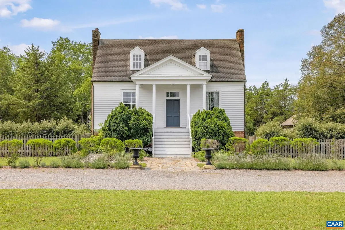 7732 Scottsville Rd, Scottsville, VA 24590 - #1