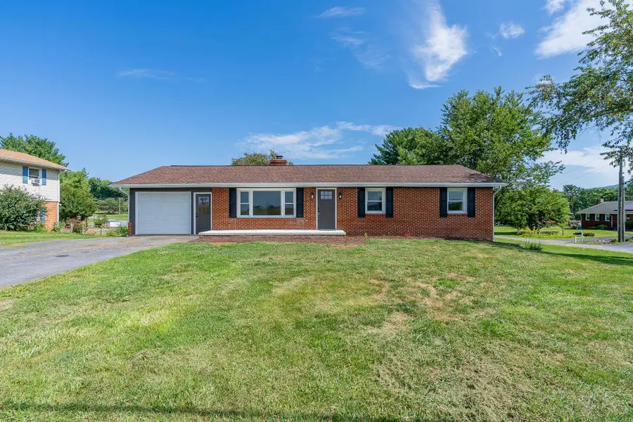 4647 Stella St, Penn Laird, VA 22846 - #3