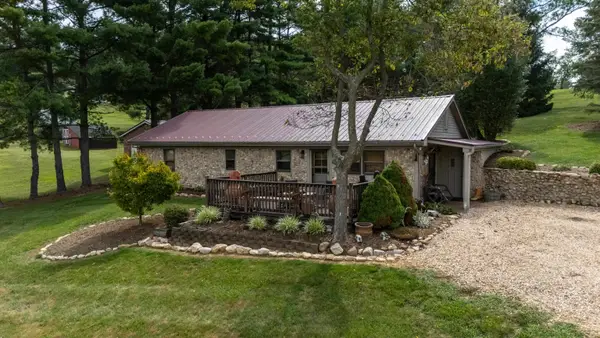 660 Sterrett Rd, Fairfield, VA 24435