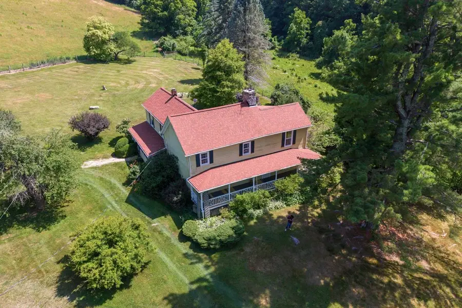 531 Lowland Farms Rd, Hot Springs, VA 24445 - #3