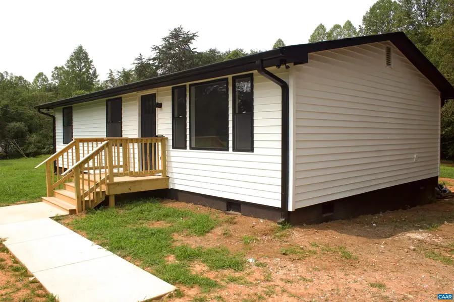 1248 Shores Rd, Palmyra, VA 22963 - #2