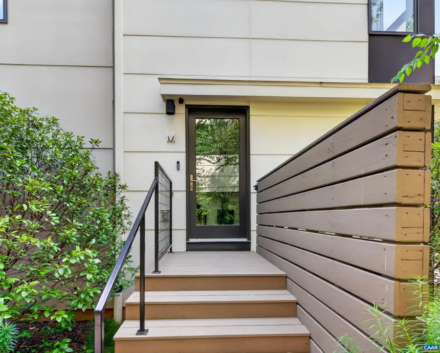1130 High St E, Charlottesville, VA 22902 - #2