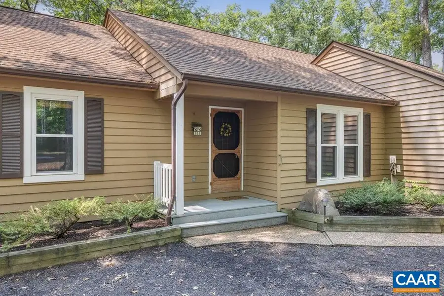 28 Out Of Bounds Rd, Palmyra, VA 22963 - #2
