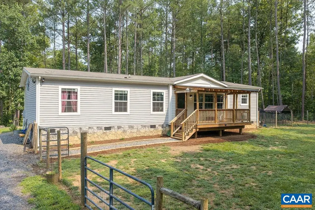 1075 Middle Fork Rd, Palmyra, VA 22963 - #1