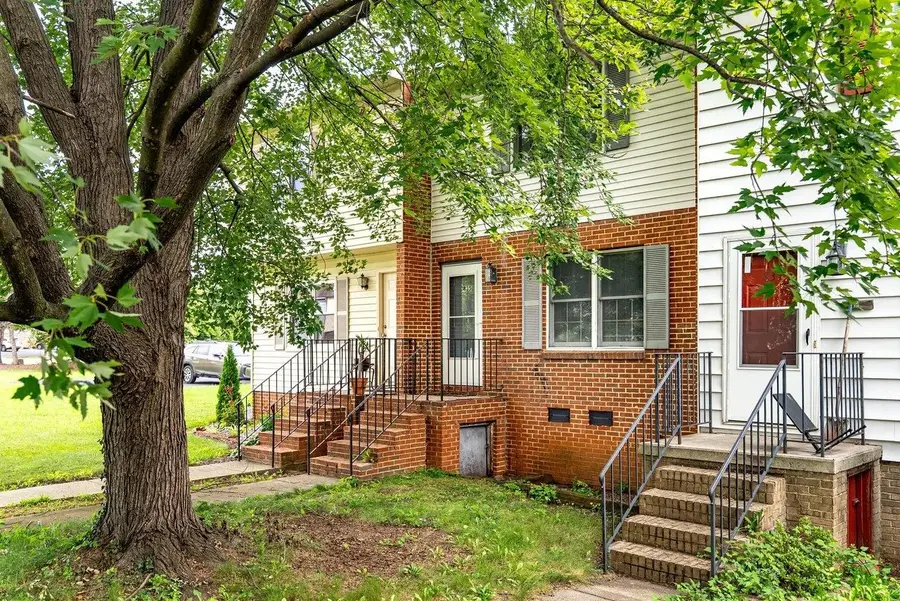 835 Vine St, Harrisonburg, VA 22802 - #2