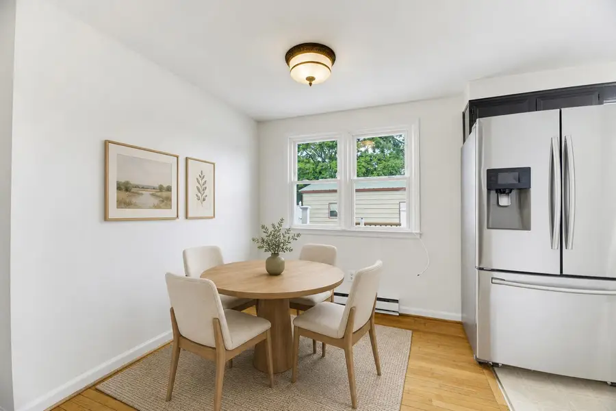 5834 Broad St, Mount Jackson, VA 22842 - #3