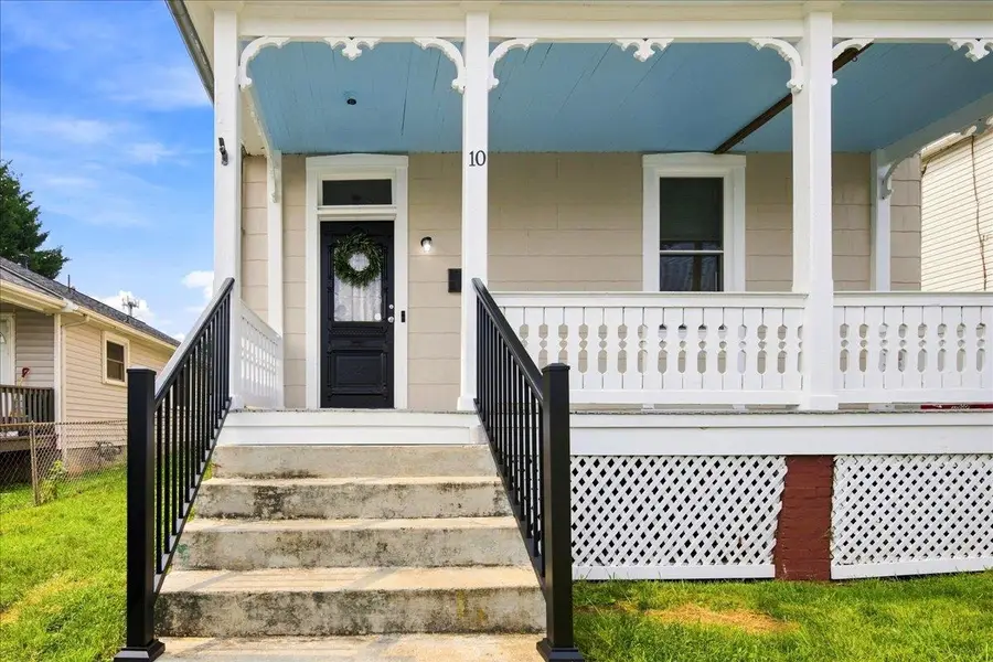 10 Peabody St E, Staunton, VA 24401 - #3