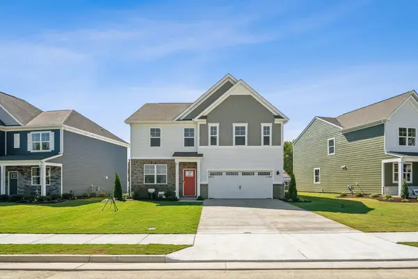 216 Chamberlain Dr, Staunton, VA 24401