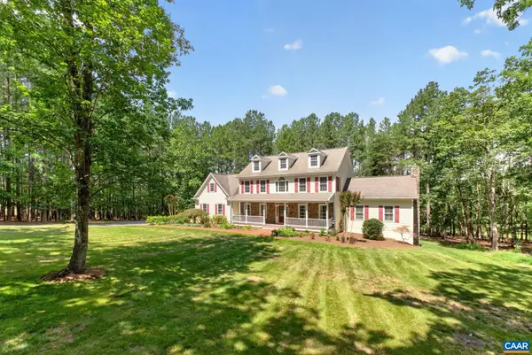 6325 Indian Ridge Dr, Earlysville, VA 22936