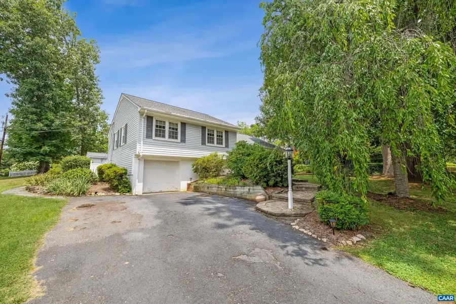 1933 Forest Dr, Waynesboro, VA 22980 - #2