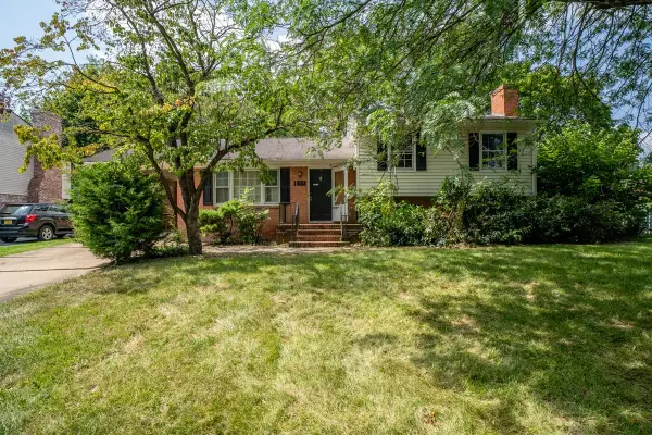 1552 Vale Cir, Harrisonburg, VA 22801