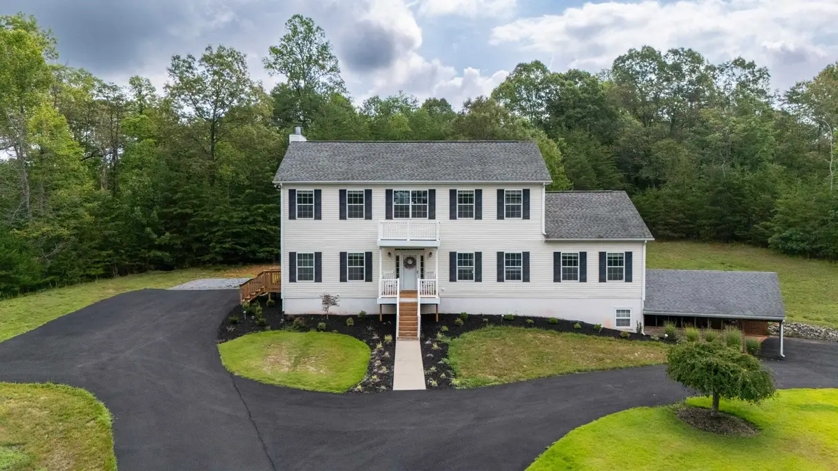 17 Pine Ridge Rd, Faber, VA 22938 - #1
