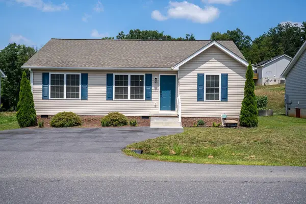 2400 Brentwood Dr, Rockingham, VA 22801