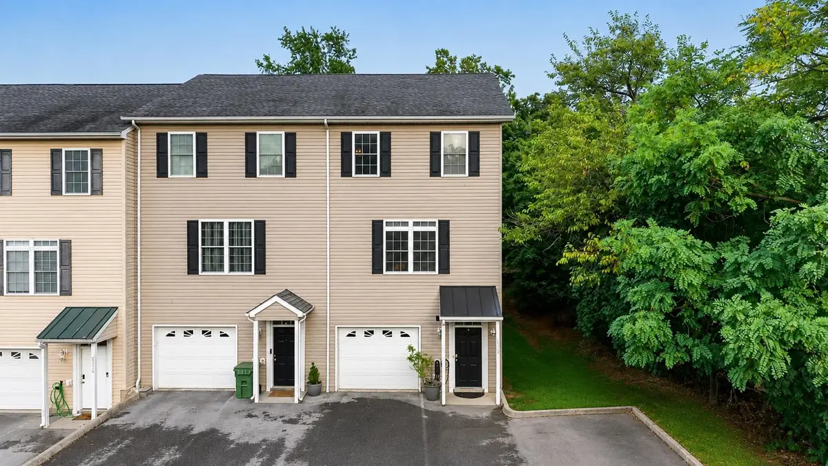 2323 Kendall Ln, Harrisonburg, VA 22801 - #1