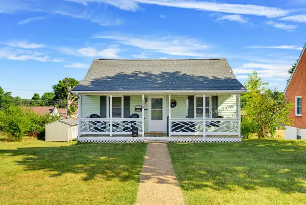 209 Isle Ave, Waynesboro, VA 22980