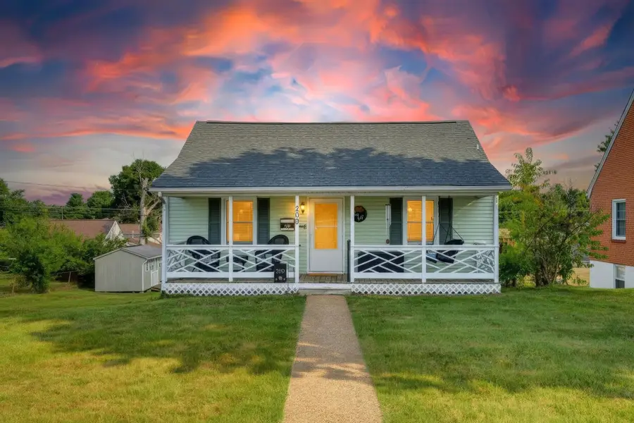 209 Isle Ave, Waynesboro, VA 22980 - #2
