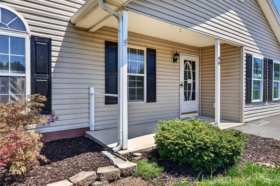 96 Somerset Dr, Weyers Cave, VA 24486 - #3