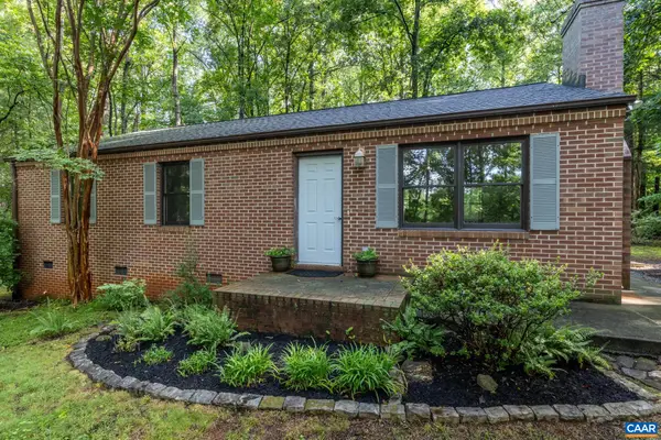 417 Blackberry Ln, Ruckersville, VA 22968