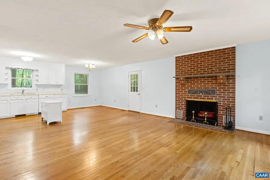 417 Blackberry Ln, Ruckersville, VA 22968 - #3